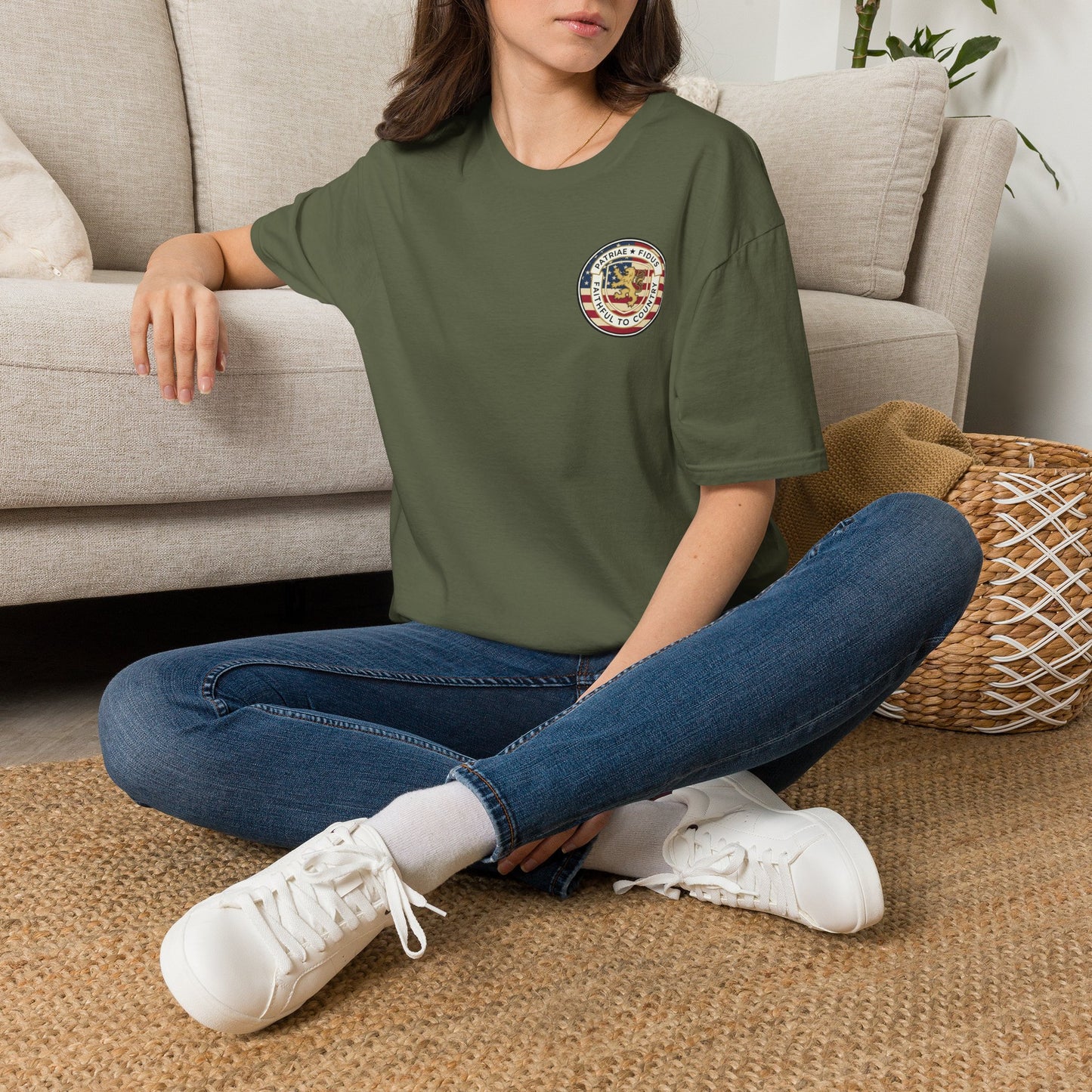 Patriae Fidus Vintage Patriae Fidus Patch T-Shirt