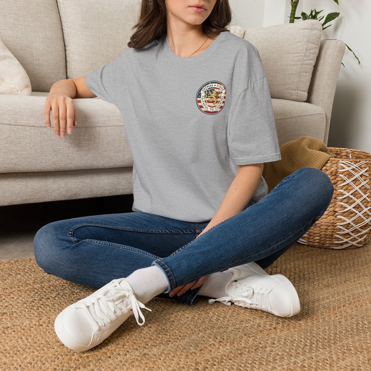 Patriae Fidus Vintage Patriae Fidus Patch T-Shirt