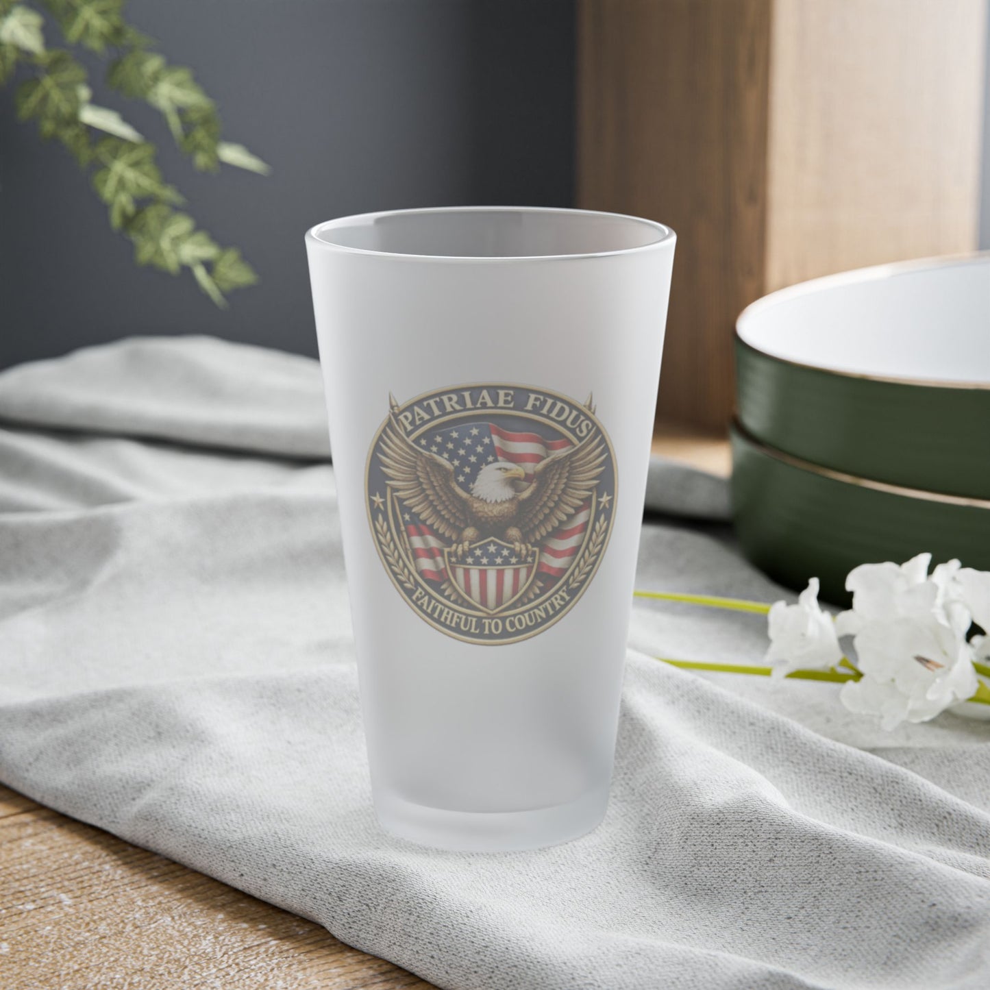 Frosted 16oz Pint Glass – Patriotic Eagle Seal Beer Glass
