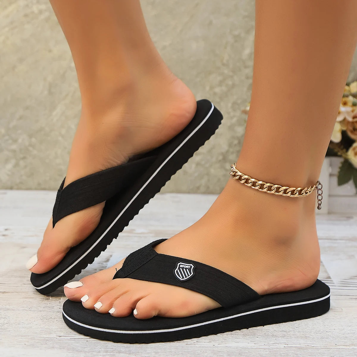 Stylish EVA Lightweight Women's Flip-flops, Unisex Couple's Slippers, Beach Slippers, Fashionable Outdoor and Seaside Flip-flops