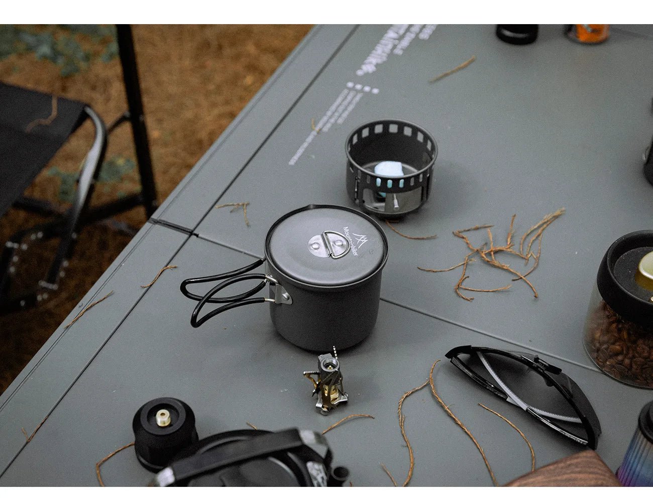 MOUNTAINHIKER New Outdoor Camping Alcohol Stove Set All-in-one Portable Lightweight Aluminum Alloy Stove Pot Cooking Accessory