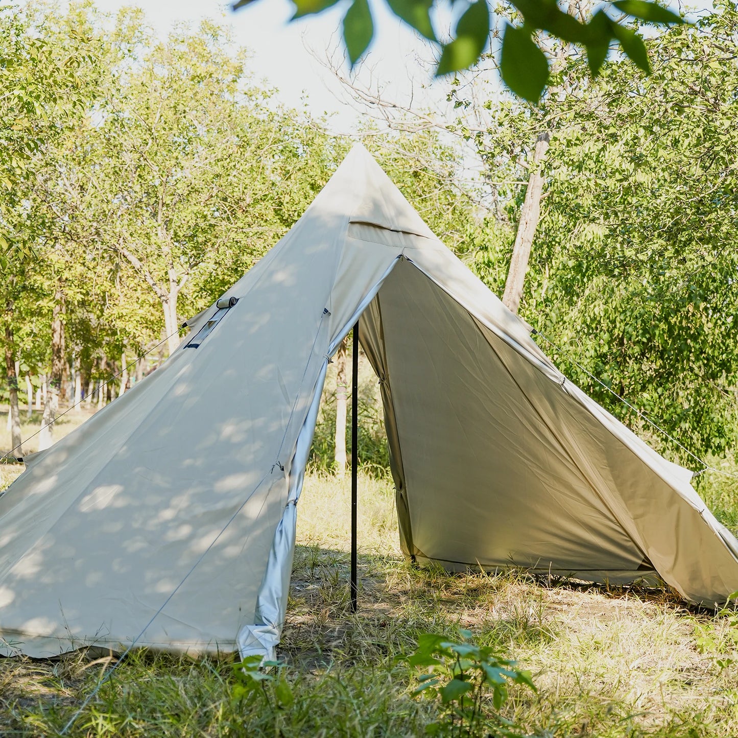 PAKICETUS Hot Tent with chimney mouth and snow skirt，5.24ft~7.21ft Standing Room，2-4 Person, 4 Season Backpacking Tent, Tipi Ten