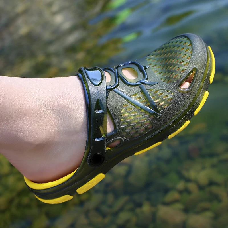 Men's lightweight slip-on sandals, indoor non-slip, outdoor beach casual, daily wear, comfortable slip-on shoes, fashionable clo